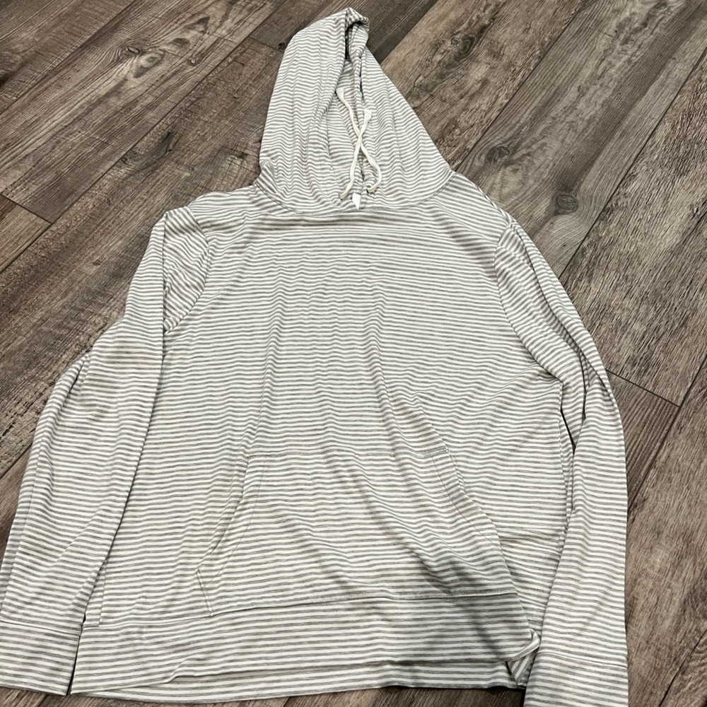 Women’s gray and white light sweatshirt with hood size XL